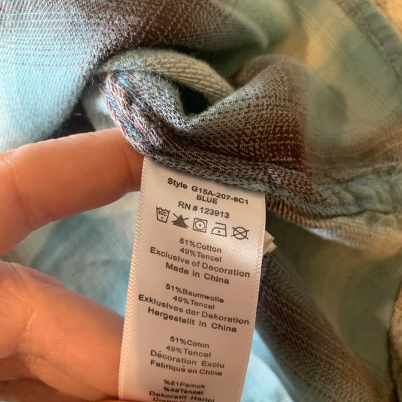 Plaid button up - Picture 6 of 7